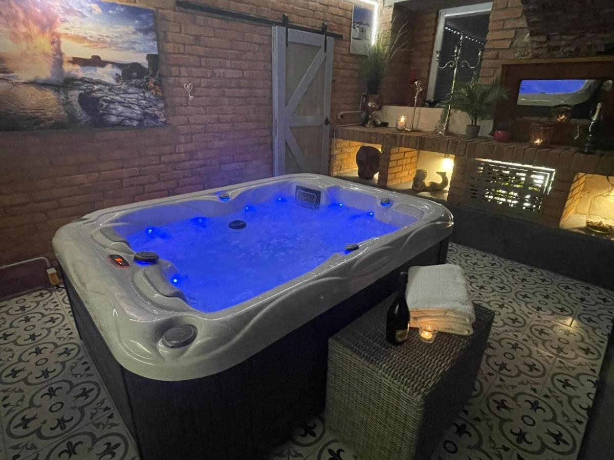Apartmány U kapličky Kamyk nad Vltavou Kültér fotó