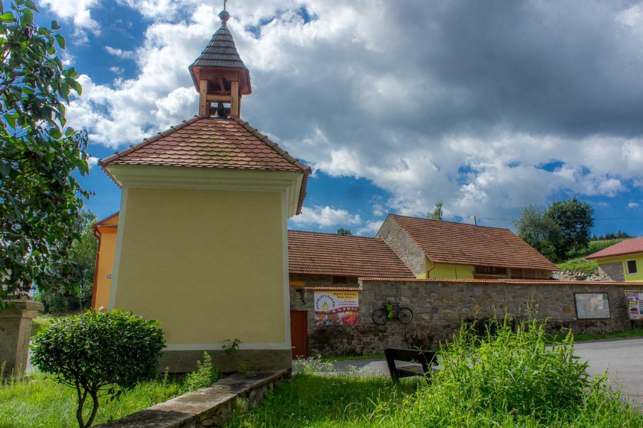 Apartmány U kapličky Kamyk nad Vltavou Kültér fotó